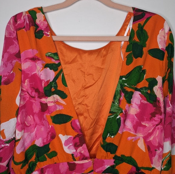Lulu's Romper Sweetest Song Orange Floral Print Backless Long Sleeve NWT - Picture 10 of 16
